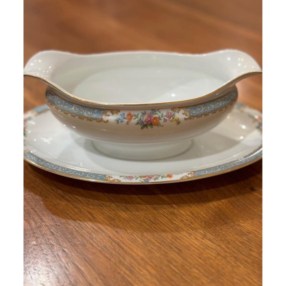 NORITAKE IMPERIAL CHINA 9 1/4" GRAVY SAUCE BOAT WITH ATTACHED UNDERPLATE